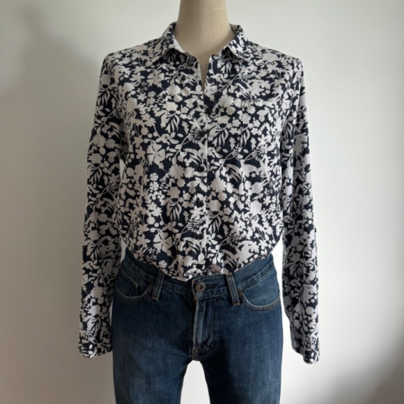 Reitmans Tops - Reitmans - Dark Blue and White Long Sleeves Floral Button Down Shirt